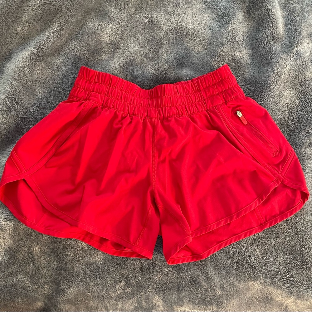 Lululemon Tracker 4” shorts Size 6 Flamenco Red W7AZ2S